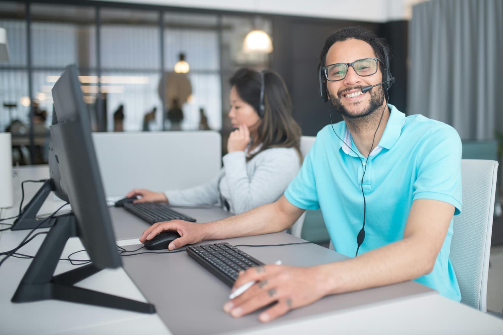 How to Scale a Call Center Without Sacrificing Quality of Hire